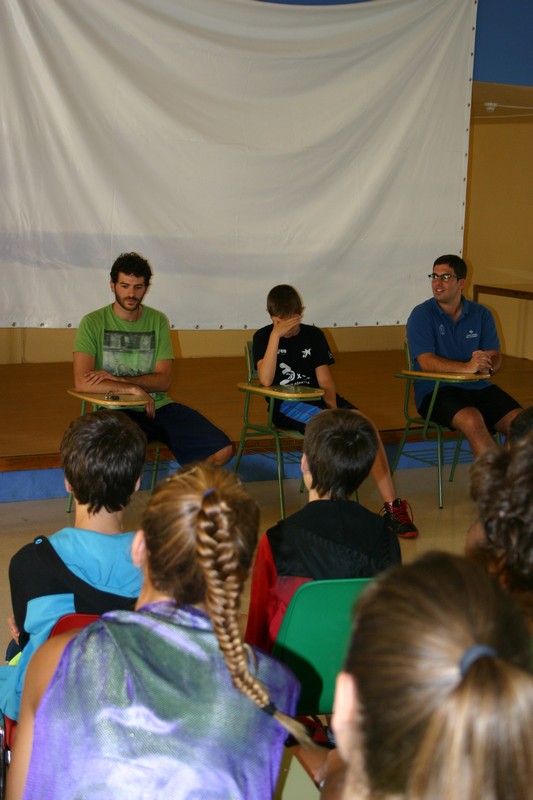 Iñaki Sanz comparte canastas en el Campus de Estella